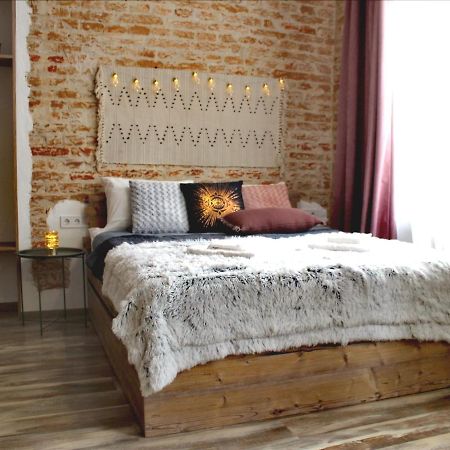 Dorosh-Home Квартира-Студія В Центрі Львова Exterior photo